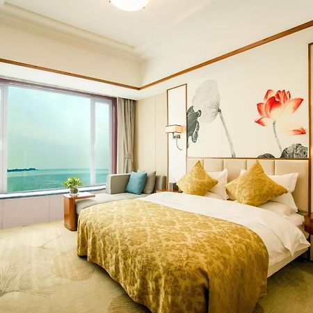 Weihai Golden Bay International Hotel Экстерьер фото